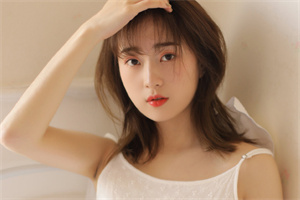 How does Shanghai's popular art attract young audiences？